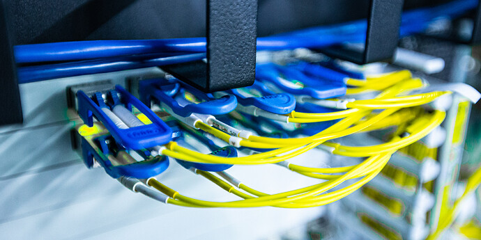 cables-yellow-blue